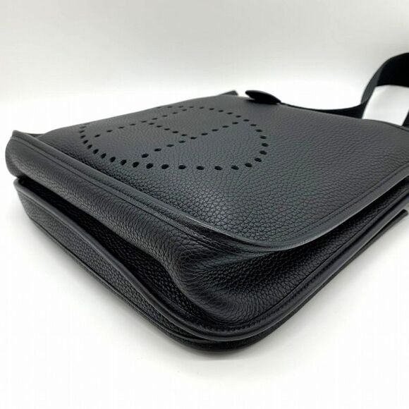Hermès Evelyn Black Leather Shoulder Bag (Pre-Owned) - Picture 4 of 8